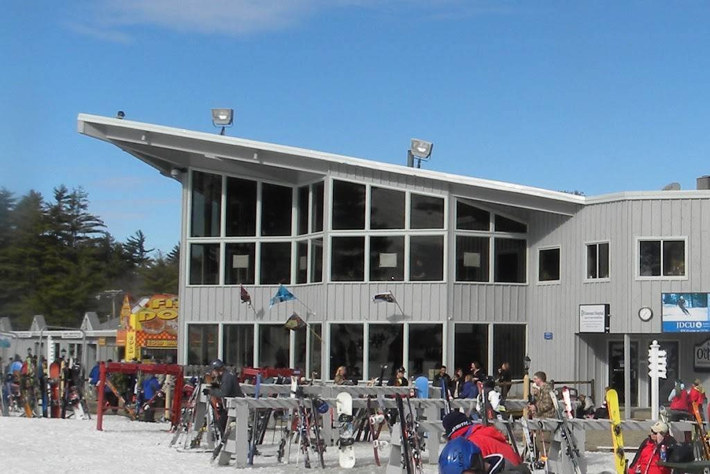 The Outlook at Nashoba Valley | restaurant | 79 Powers Rd, Westford, MA 01886, USA | 9786925700 OR +1 978-692-5700