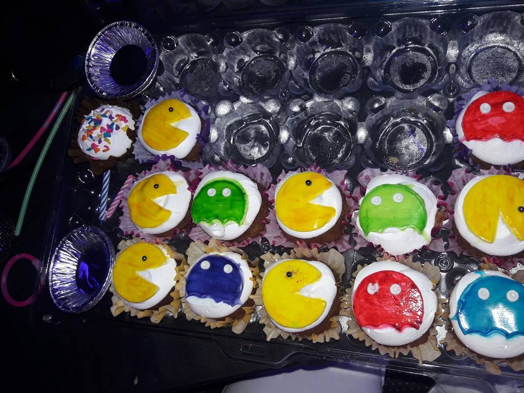 Club 80s Bar and Grill | night club | 9022 Pulsar Ct, Corona, CA 92883, USA | 9516033512 OR +1 951-603-3512