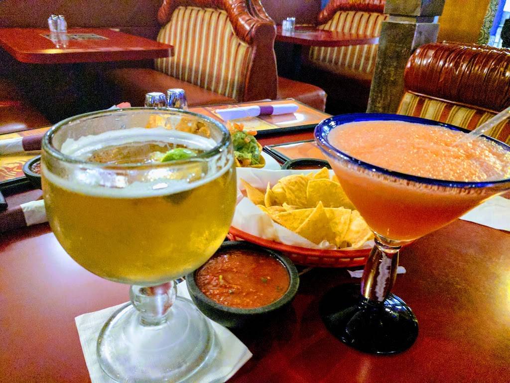 Don Cuco Mexican Restaurant | restaurant | 24130 Lyons Ave, Newhall, CA 91321, USA | 6612544874 OR +1 661-254-4874