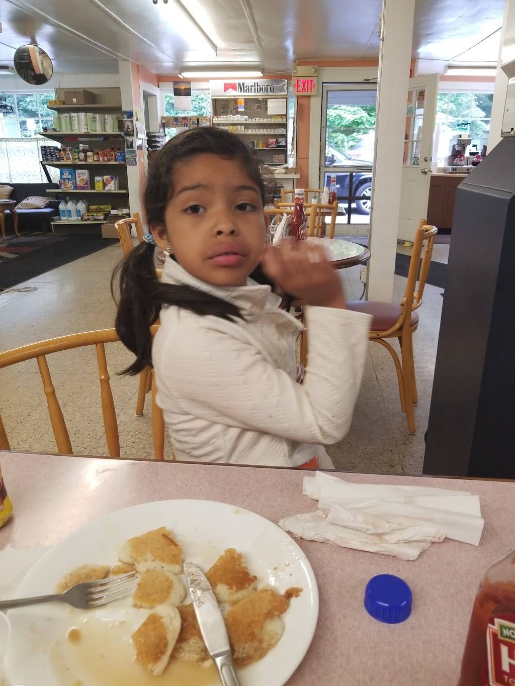 West Lane Pizza & Deli | restaurant | 127 West Ln, Ridgefield, CT 06877, USA | 2034387870 OR +1 203-438-7870