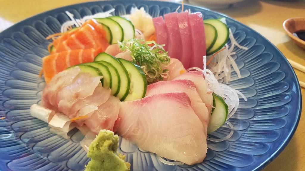 Sushi Dragon | restaurant | 8069 Vineland Ave, Sun Valley, CA 91352, USA | 8187684507 OR +1 818-768-4507