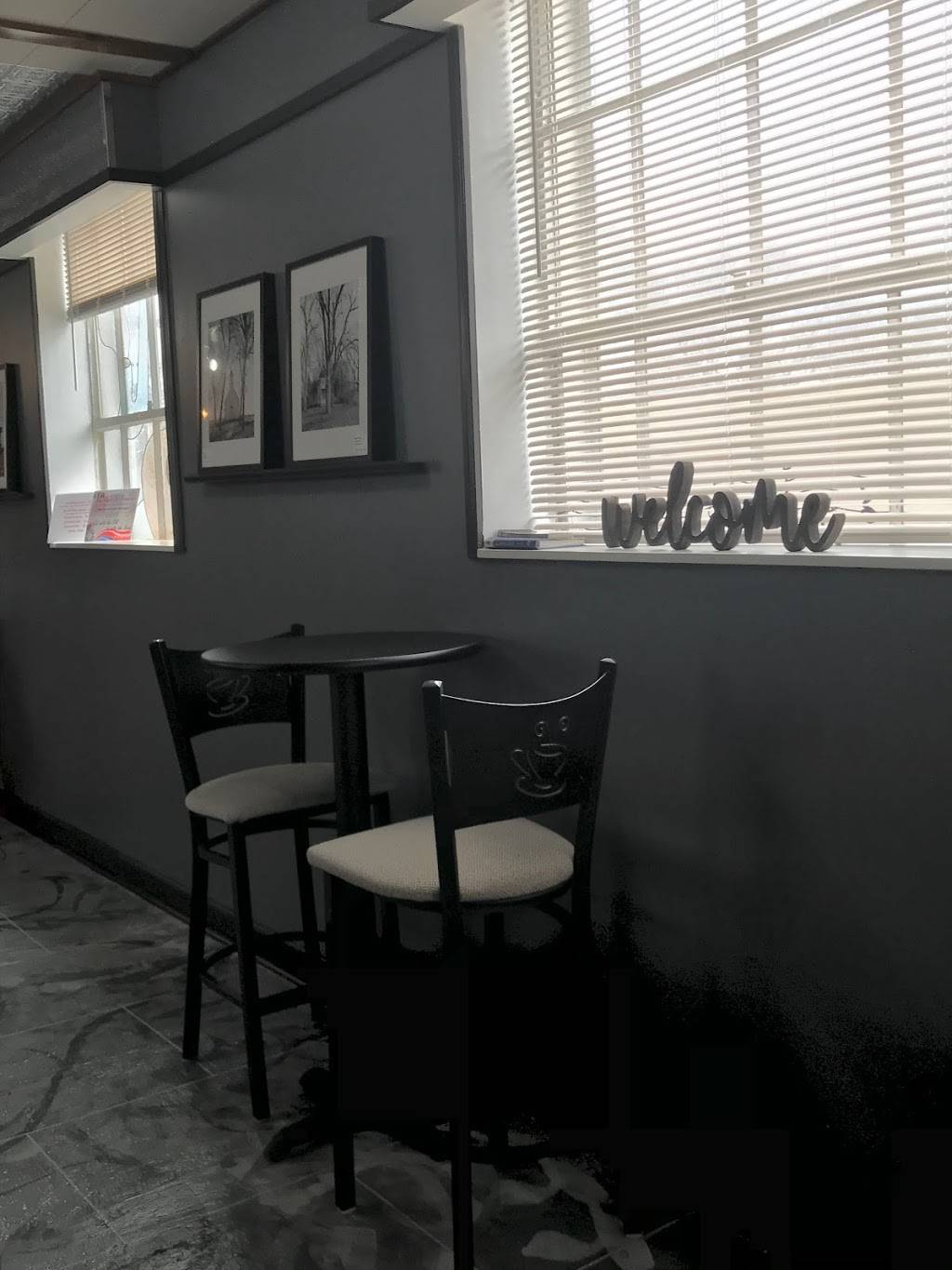 Hotspot Specialty Coffee & More | cafe | 316 Pennsylvania Ave, Holton, KS 66436, USA | 7853647844 OR +1 785-364-7844