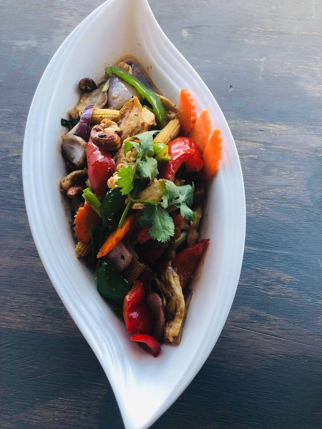 Chili Thai Takeout | restaurant | 3018 St Joseph Blvd, Orléans, ON K1E 1E2, Canada | 6134247700 OR +1 613-424-7700