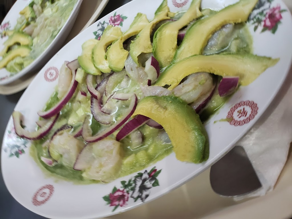 La Estrella | restaurant | 305 E Kansas Ave, Garden City, KS 67846, USA | 6208056434 OR +1 620-805-6434