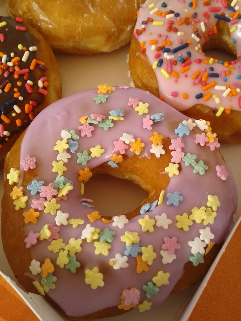 Dunkin | bakery | 535 Hialeah Dr, Hialeah, FL 33010, USA | 3058891003 OR +1 305-889-1003