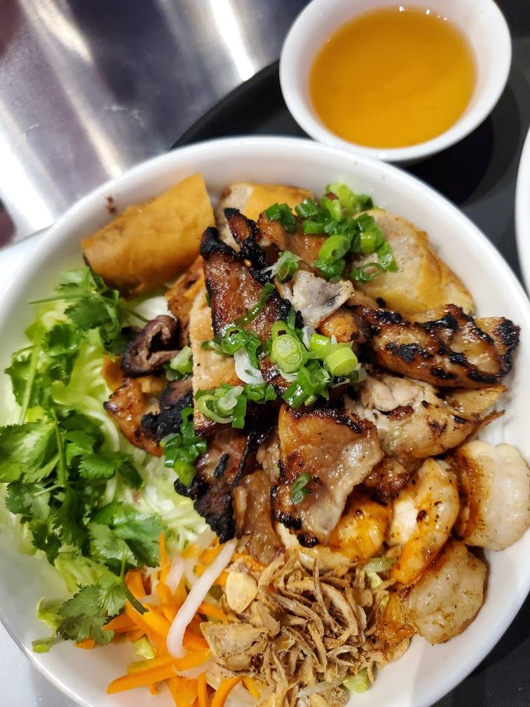 PHO 4 U Vietnamese Cuisine | restaurant | 3835 N 124th St, Brookfield, WI 53005, USA | 2624399149 OR +1 262-439-9149