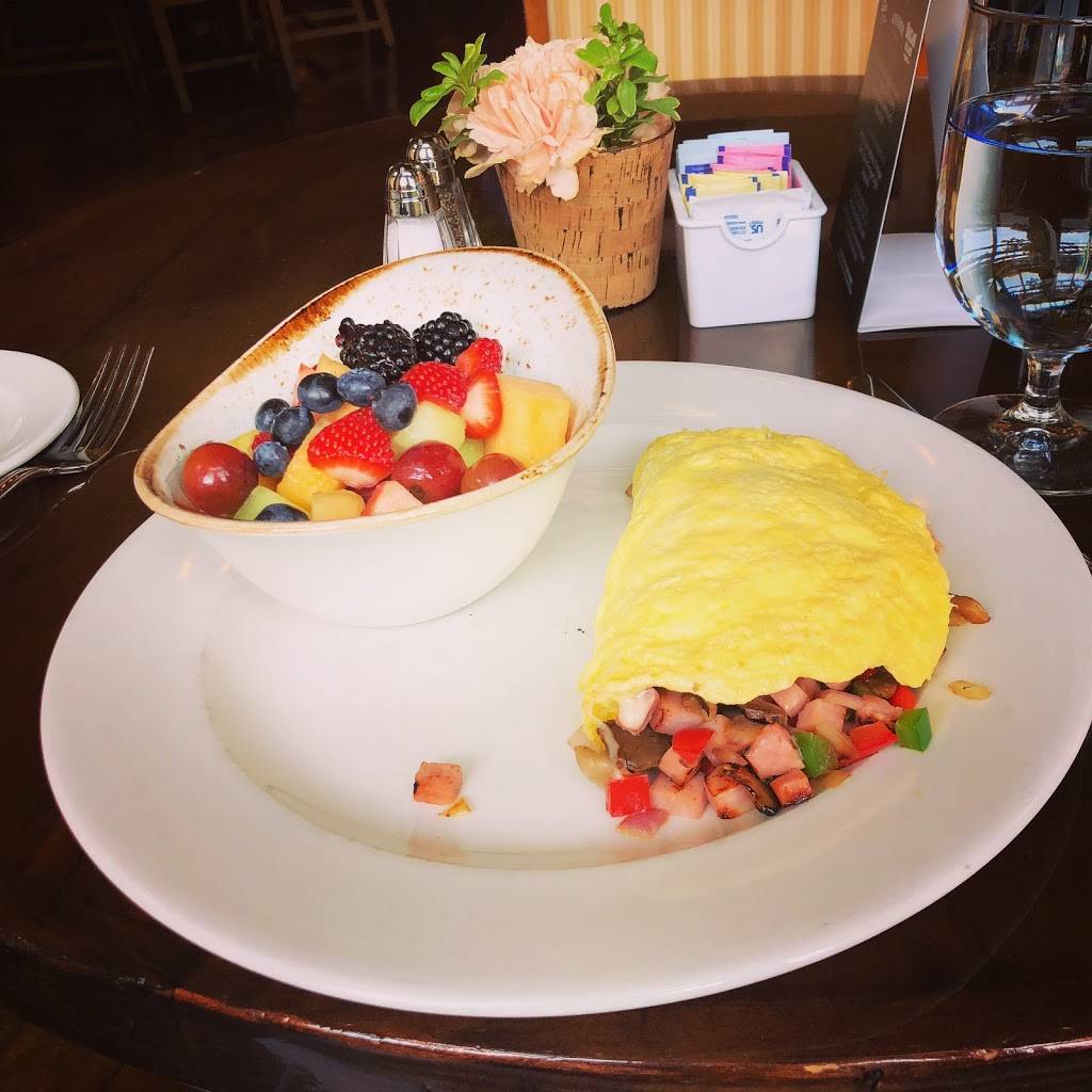 Siena | restaurant | 875 Bordeaux Way, Napa, CA 94558, USA | 7072511950 OR +1 707-251-1950