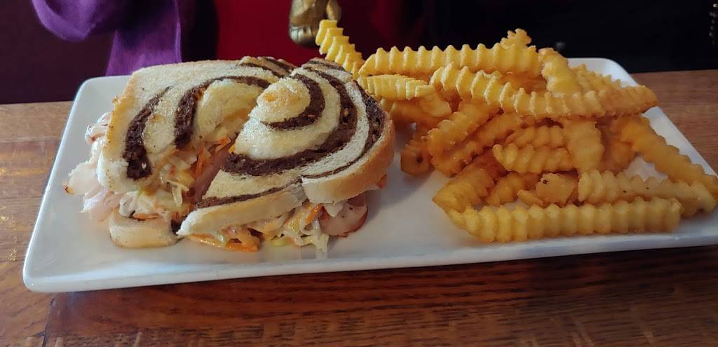 Beggars Banquet | restaurant | 218 Abbot Rd, East Lansing, MI 48823, USA | 5173514540 OR +1 517-351-4540