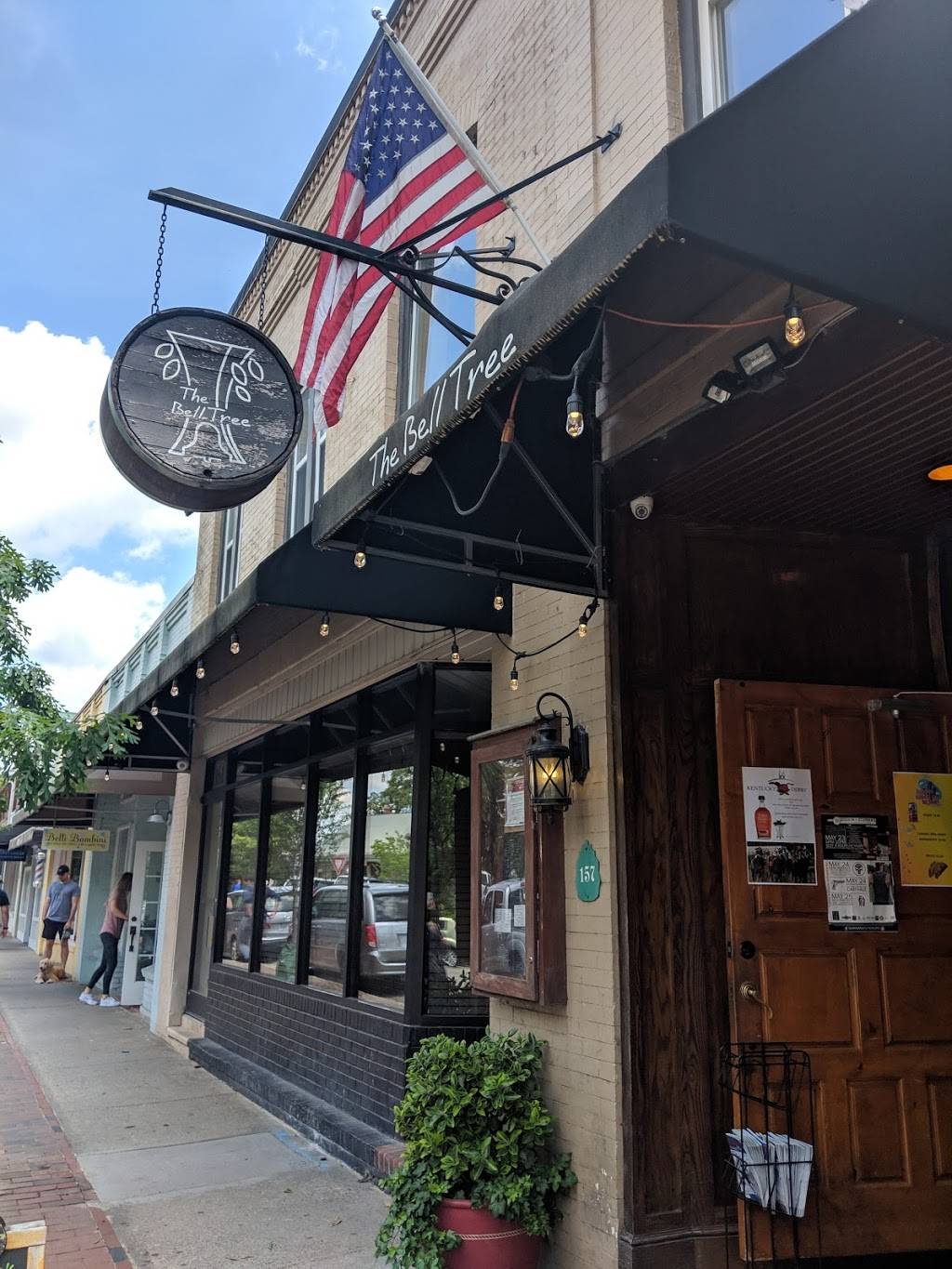 The Bell Tree Tavern | restaurant | 155 NE Broad St, Southern Pines, NC 28387, USA | 9106924766 OR +1 910-692-4766