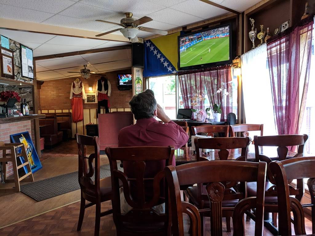 Bosnia Restaurant | restaurant | 2902 NE Burton Rd, Vancouver, WA 98662, USA | 3608823440 OR +1 360-882-3440
