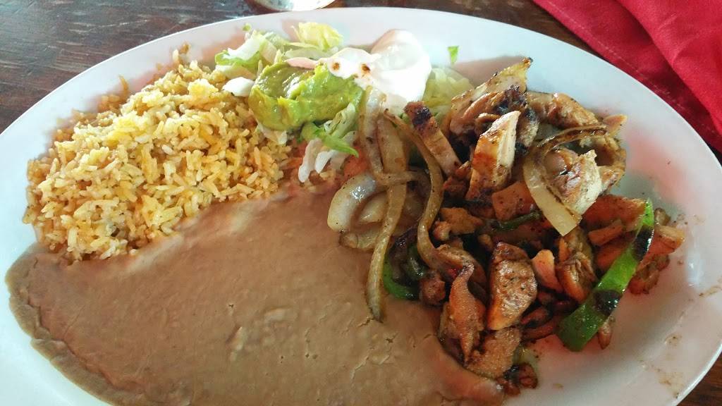 Cadillac Bar | restaurant | 212 S Flores St, San Antonio, TX 78204, USA | 2102235533 OR +1 210-223-5533