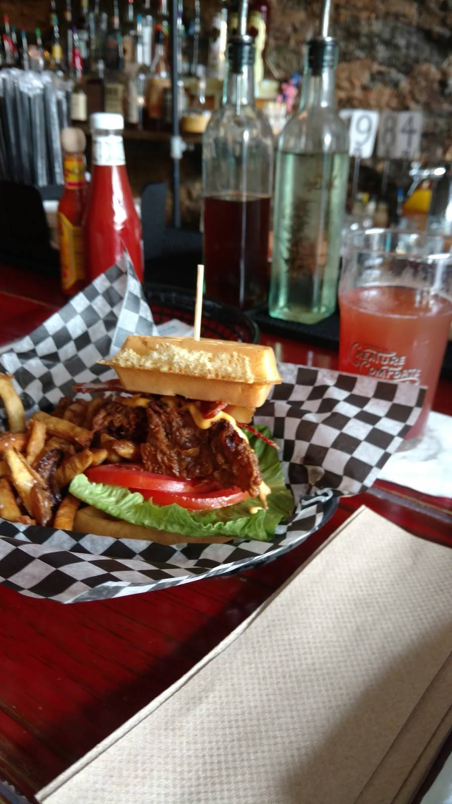 The World Famous | restaurant | 351 N Hull St, Athens, GA 30601, USA | 7065434002 OR +1 706-543-4002