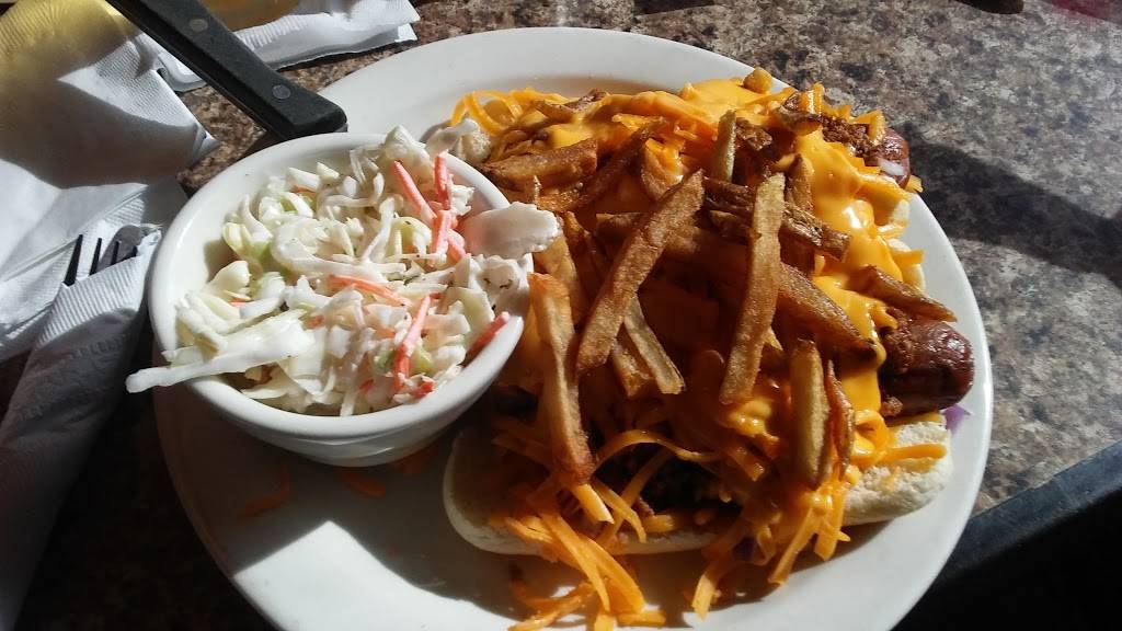 3 Brothers Corner Tavern | restaurant | 7192 Fulton Dr NW, Canton, OH 44718, USA | 3308338333 OR +1 330-833-8333