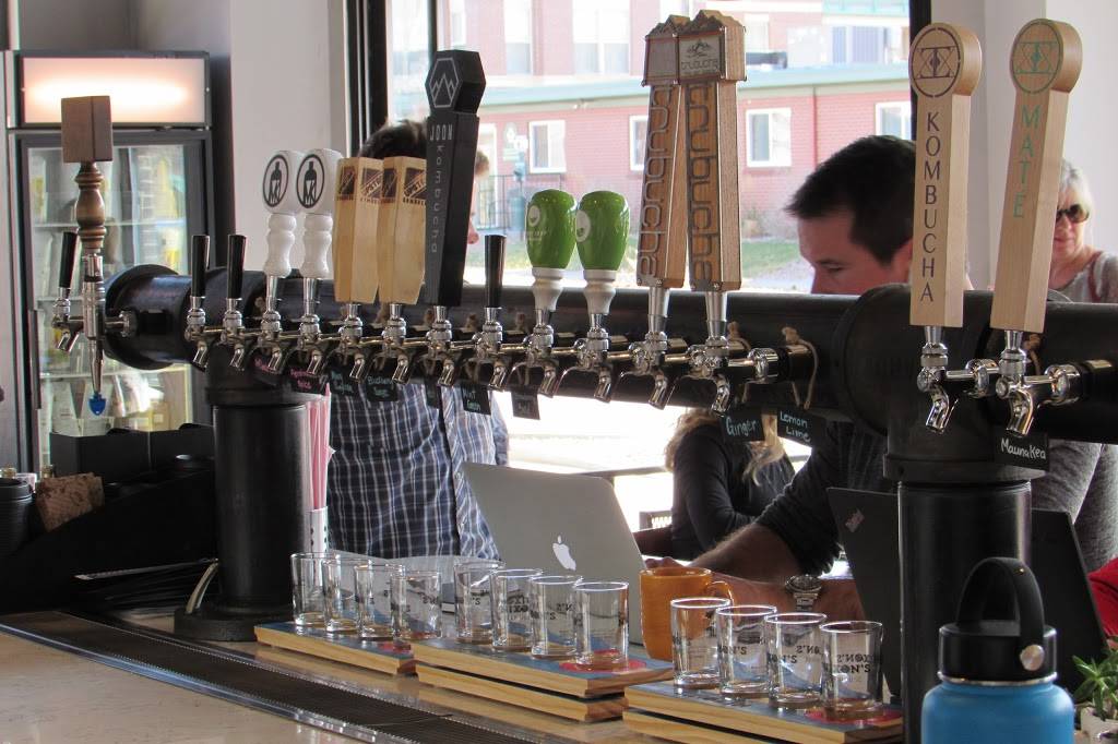 Nixons Coffee House | cafe | 695 E Louisiana Ave, Denver, CO 80210, USA | 3035045224 OR +1 303-504-5224