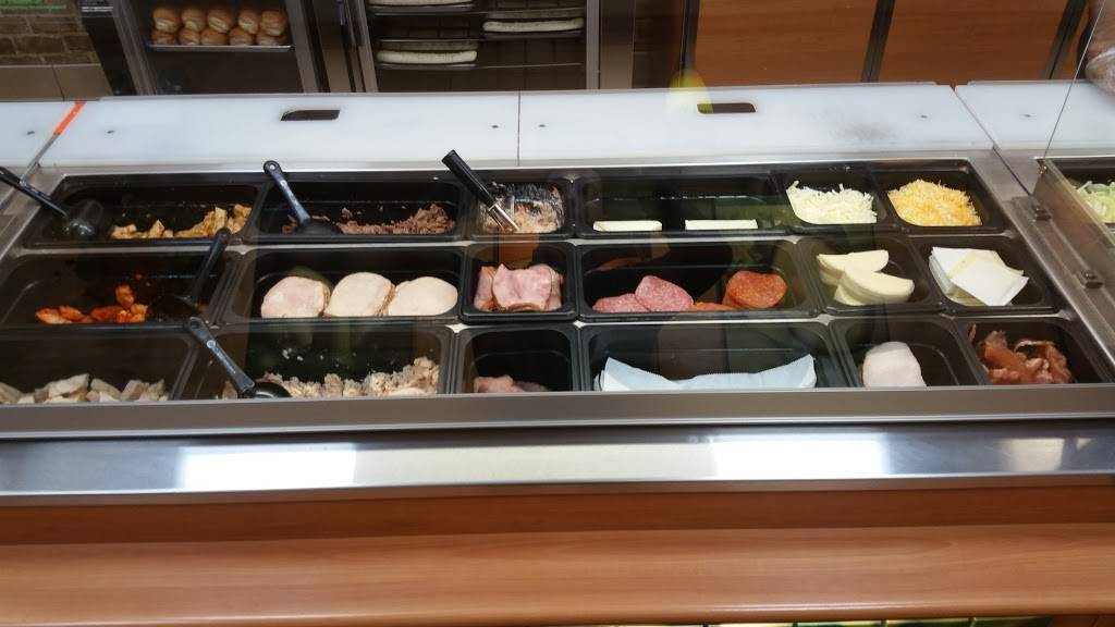 Subway Restaurants | restaurant | 3551 N Central Ave, Chicago, IL 60634, USA | 7734812102 OR +1 773-481-2102