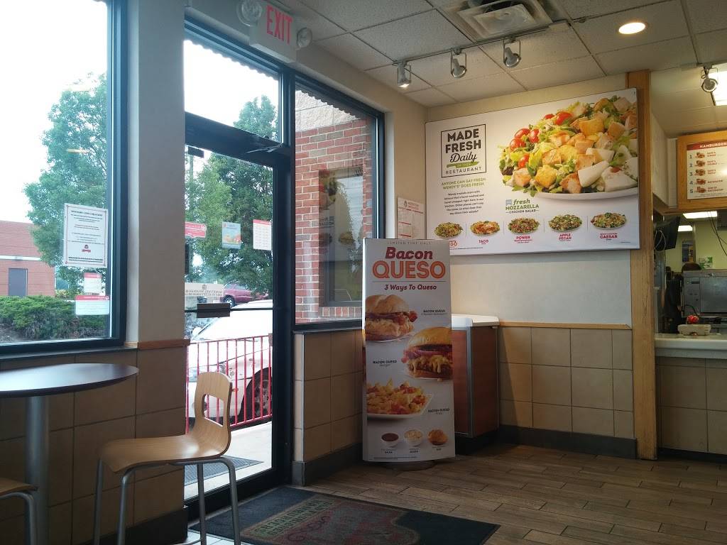 Wendys | restaurant | 6 Lodge Ln Suite 102, Verona, VA 24482, USA | 5402482513 OR +1 540-248-2513