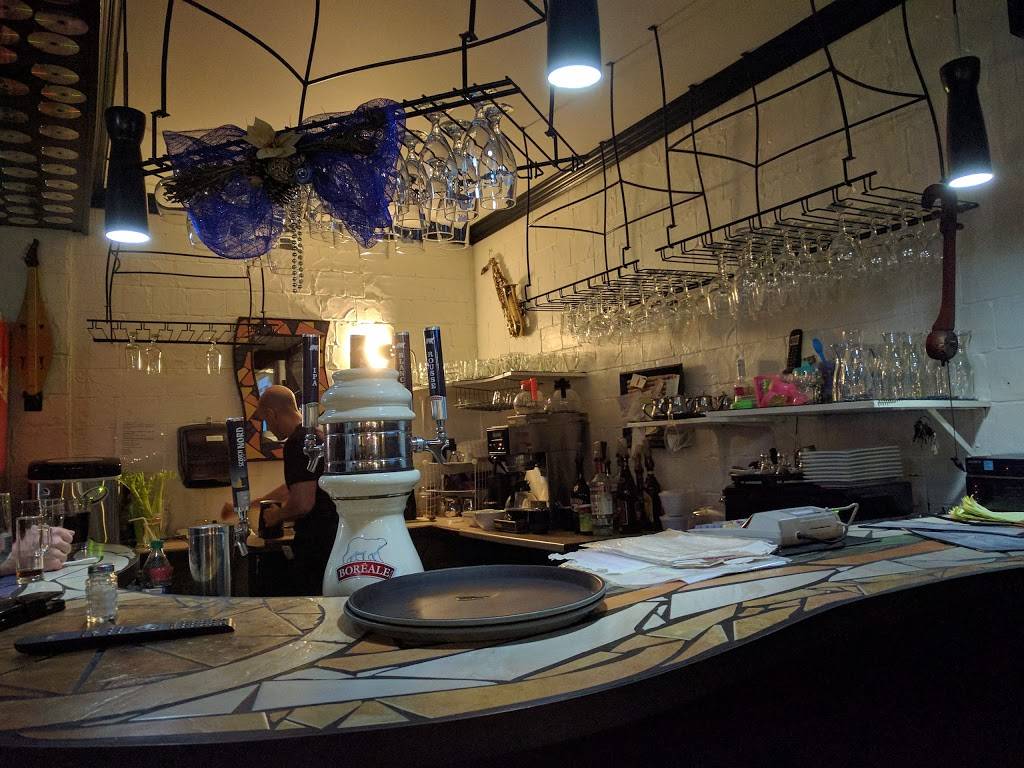 Arousse | restaurant | 19 Rue Blainville O, Sainte-Thérèse, QC J7E 1X1, Canada | 4504378777 OR +1 450-437-8777