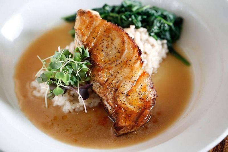 McEwens | restaurant | 120 Monroe Ave, Memphis, TN 38103, USA | 9015277085 OR +1 901-527-7085