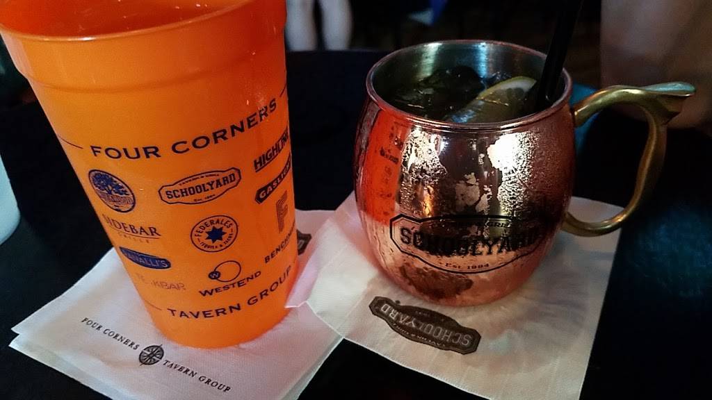 Schoolyard Tavern & Grill | restaurant | 3258 N Southport Ave, Chicago, IL 60657, USA | 7735288226 OR +1 773-528-8226