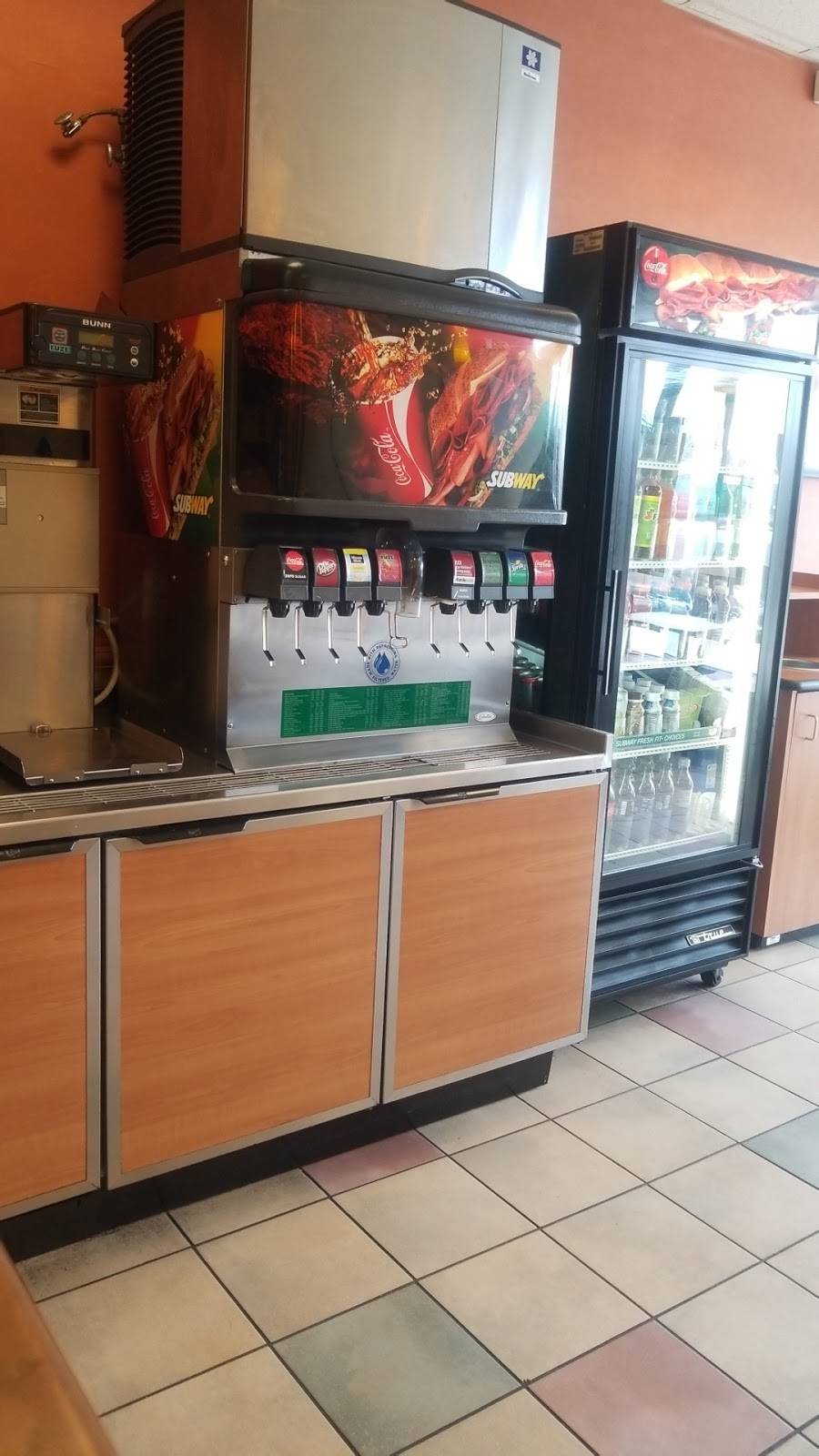 Subway Restaurants | restaurant | 138-05 Queens Blvd, Briarwood, NY 11435, USA | 7188801340 OR +1 718-880-1340