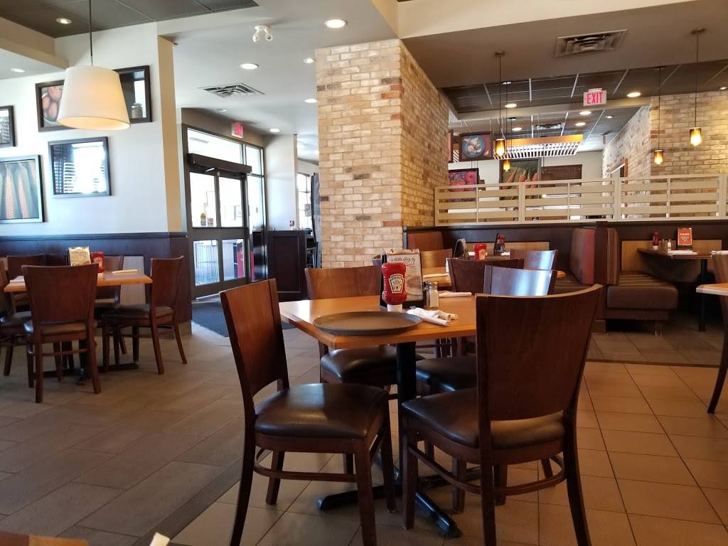 Swiss Chalet Rotisserie & Grill | restaurant | 506 Hespeler Rd, Cambridge, ON N1R 6J7, Canada | 5197407888 OR +1 519-740-7888