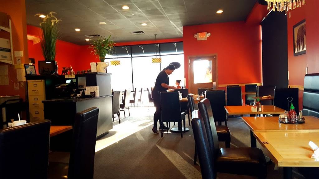Little Bangkok Thai | restaurant | 2359 Health Dr SW #140, Wyoming, MI 49519, USA | 6169292306 OR +1 616-929-2306