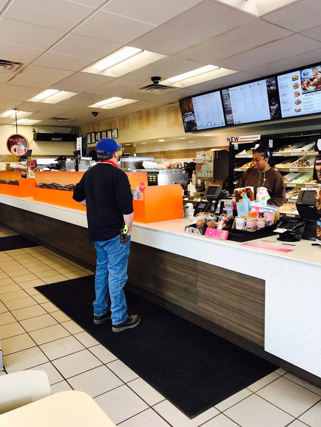 Dunkin | cafe | 2805-2809 S Front St, Philadelphia, PA 19148, USA | 2157550995 OR +1 215-755-0995