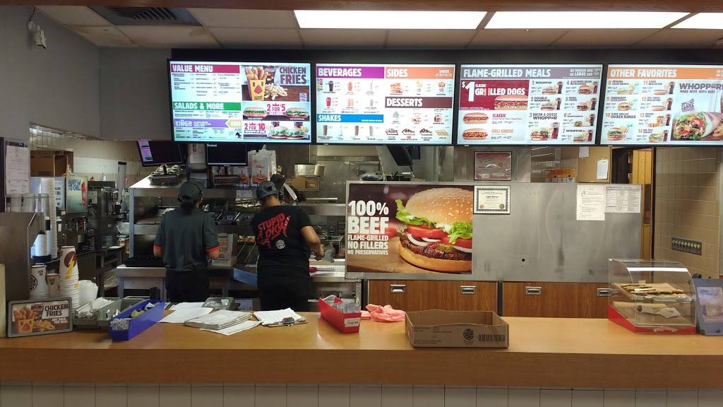 Burger King | restaurant | 2511 Spy Run Ave, Fort Wayne, IN 46805, USA | 2604840390 OR +1 260-484-0390