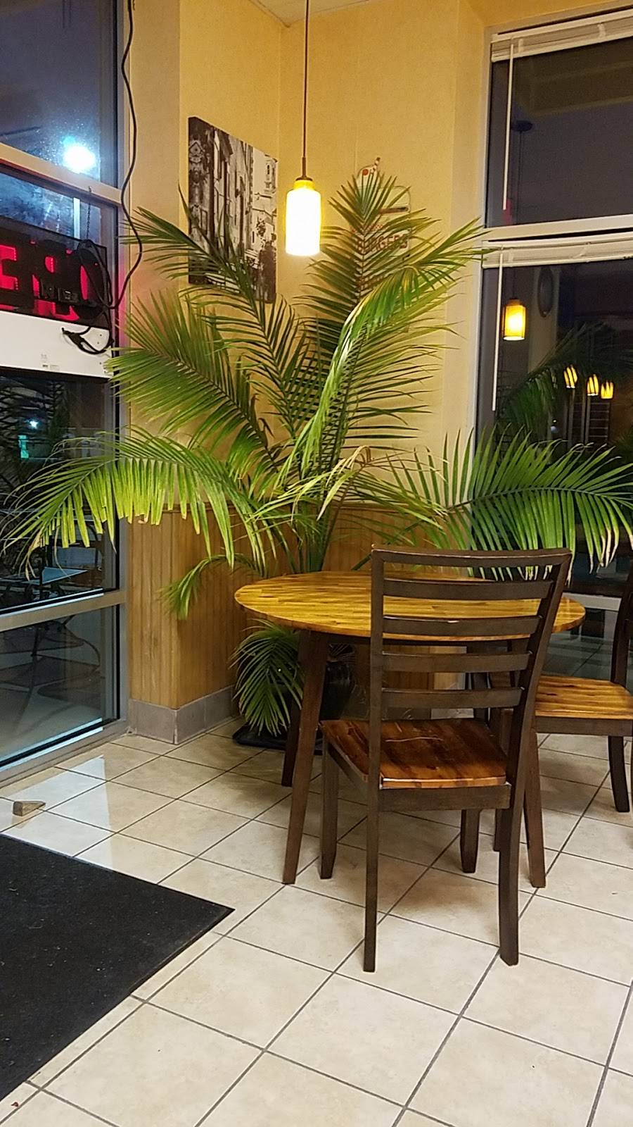 Gyros Express | restaurant | 6116 Regency W Dr, Racine, WI 53406, USA | 2625546474 OR +1 262-554-6474