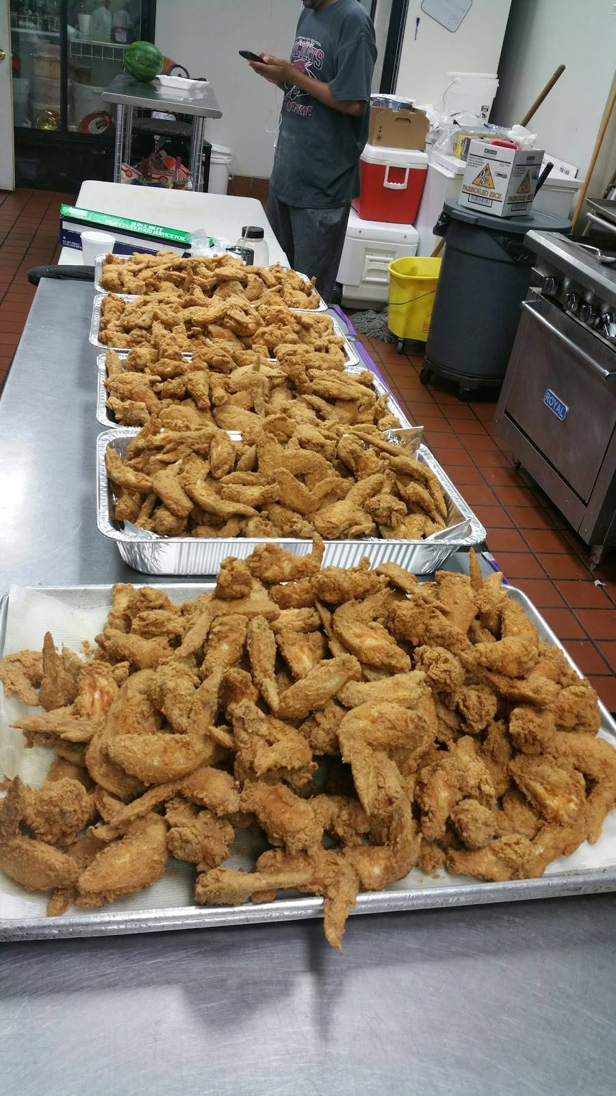 Clays Café | restaurant | Laplace, LA 70068, USA | 9853596848 OR +1 985-359-6848