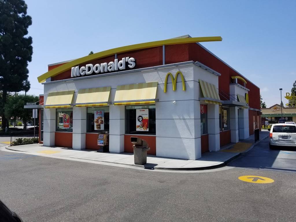 McDonalds | cafe | 290 Bristol St, Costa Mesa, CA 92626, USA | 7145571438 OR +1 714-557-1438