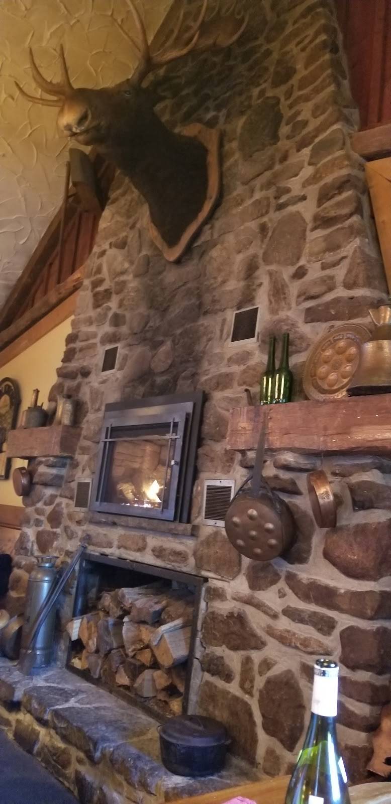 Mon Village Restaurant | restaurant | 2760 Côte Saint-Charles, Saint-Lazare, QC J7V 0M7, Canada | 4504585331 OR +1 450-458-5331