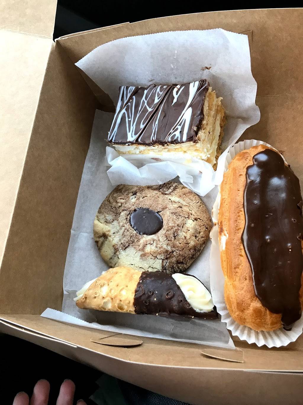 Moreno Bakery | bakery | 737 W Brandon Blvd, Brandon, FL 33511, USA | 8136890320 OR +1 813-689-0320