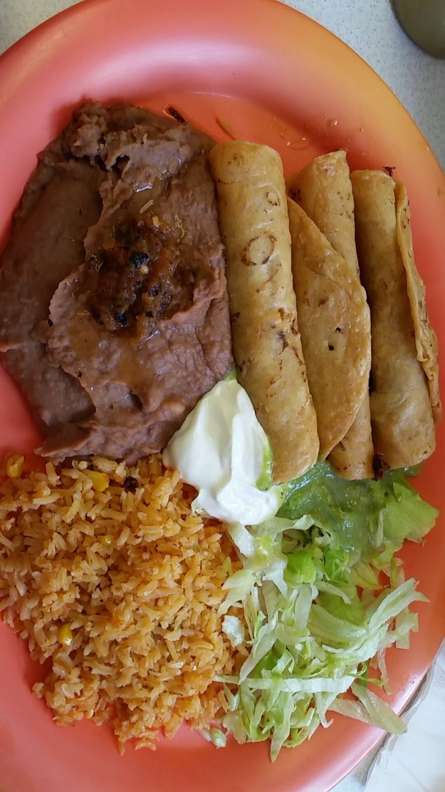 Los Angeles Tortilleria, Restaurant | restaurant | 3106 Commercial Ave, San Antonio, TX 78221, USA | 2109225600 OR +1 210-922-5600