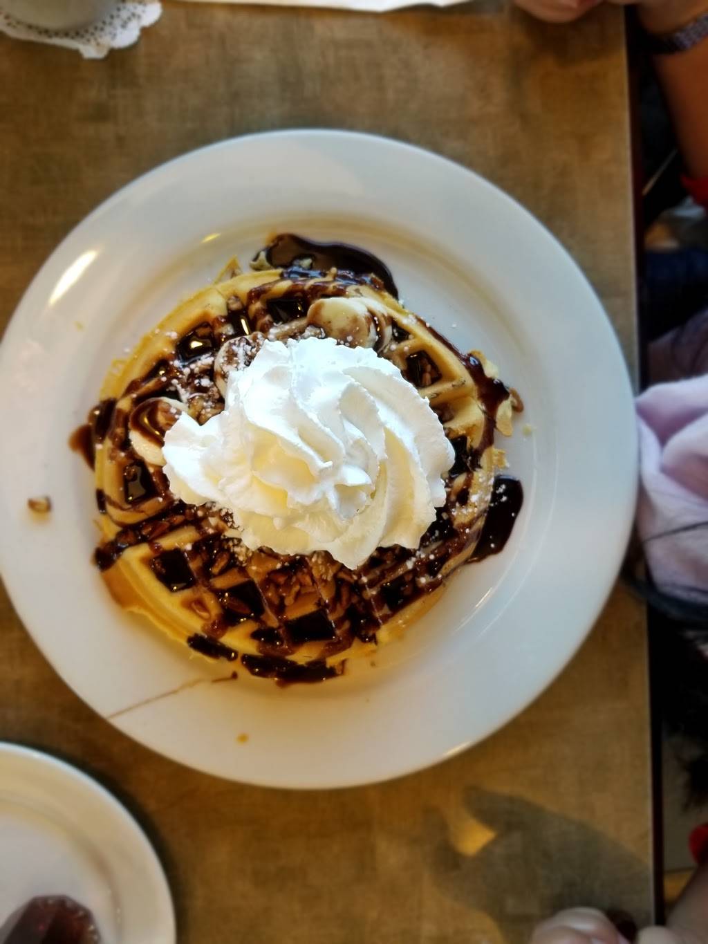 BerryField Cafe | restaurant | 4028 147th St, Midlothian, IL 60445, USA | 7083882000 OR +1 708-388-2000