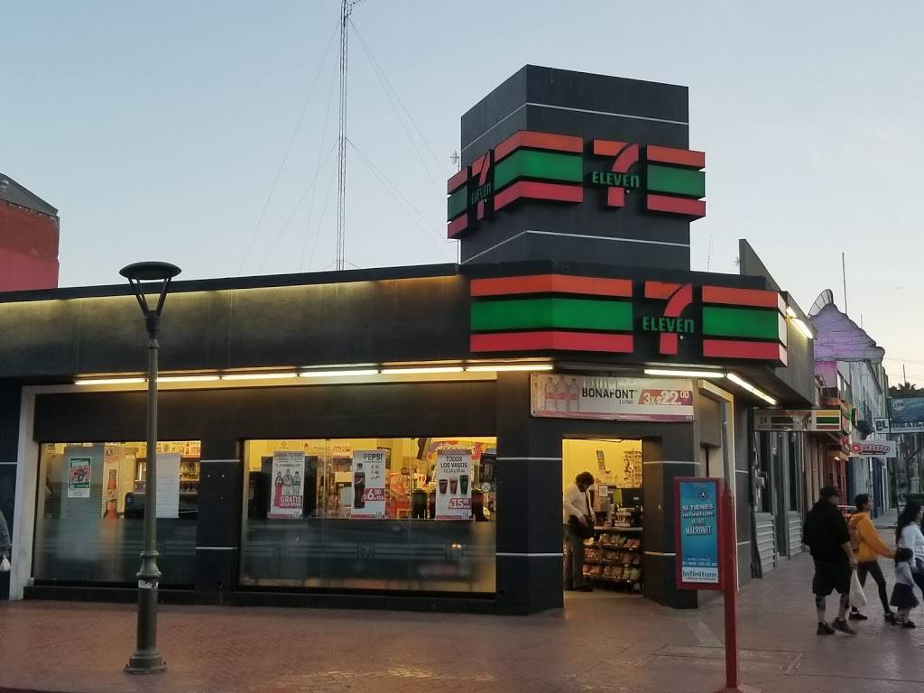 Mango Mango | night club | Plaza Hussongs, Av. Ruiz S/N, Zona Centro, 22800 Ensenada, B.C., Mexico | 016461783883 OR +52 646 178 3883