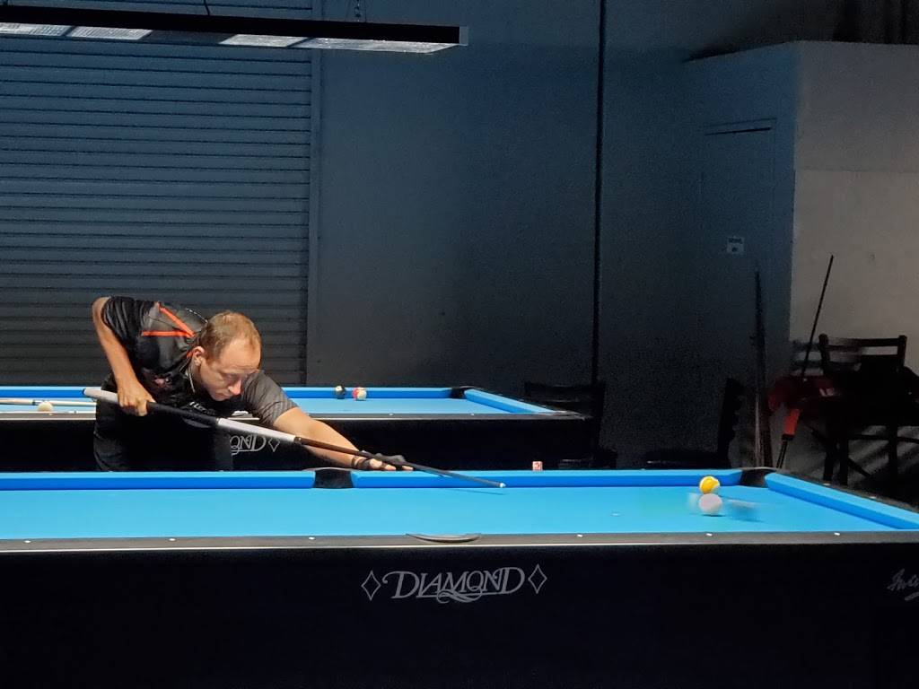 Legends Billiard Room | restaurant | 6540 SW Fallbrook Pl, Beaverton, OR 97008, USA | 5032275384 OR +1 503-227-5384