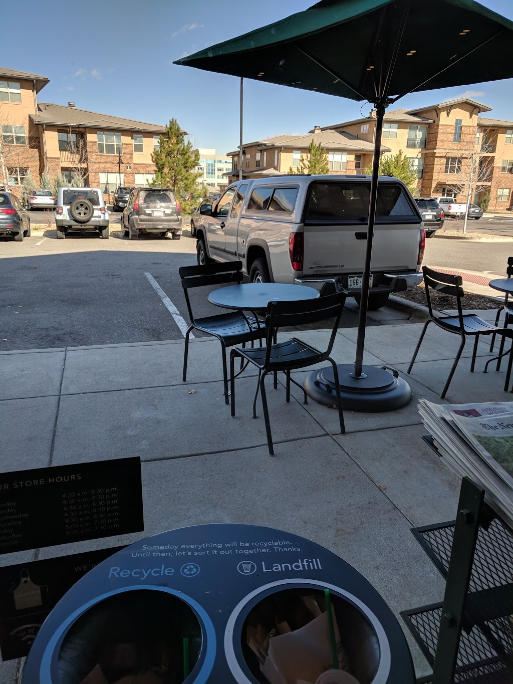 Starbucks | cafe | 9854 Zenith Meridian Dr, Englewood, CO 80112, USA | 3036629499 OR +1 303-662-9499