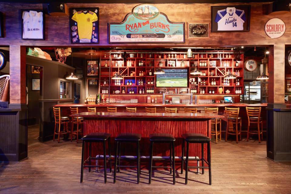 Bradys Public House | restaurant | 5424 Troost Ave, Kansas City, MO 64110, USA | 8164379400 OR +1 816-437-9400