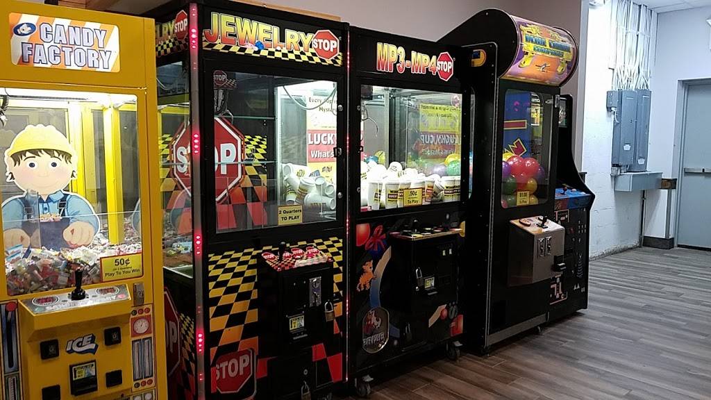 Christians Pizza | restaurant | 7003 Three Chopt Rd A, Richmond, VA 23226, USA | 8042880858 OR +1 804-288-0858