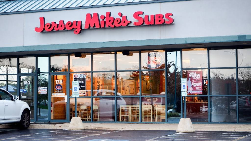 Jersey Mikes Subs | meal takeaway | 178 Biesterfield Rd, Elk Grove Village, IL 60007, USA | 8472584605 OR +1 847-258-4605
