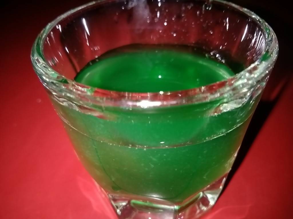 West Fort Bar | restaurant | 7642 W Fort St, Detroit, MI 48209, USA | 3138433050 OR +1 313-843-3050