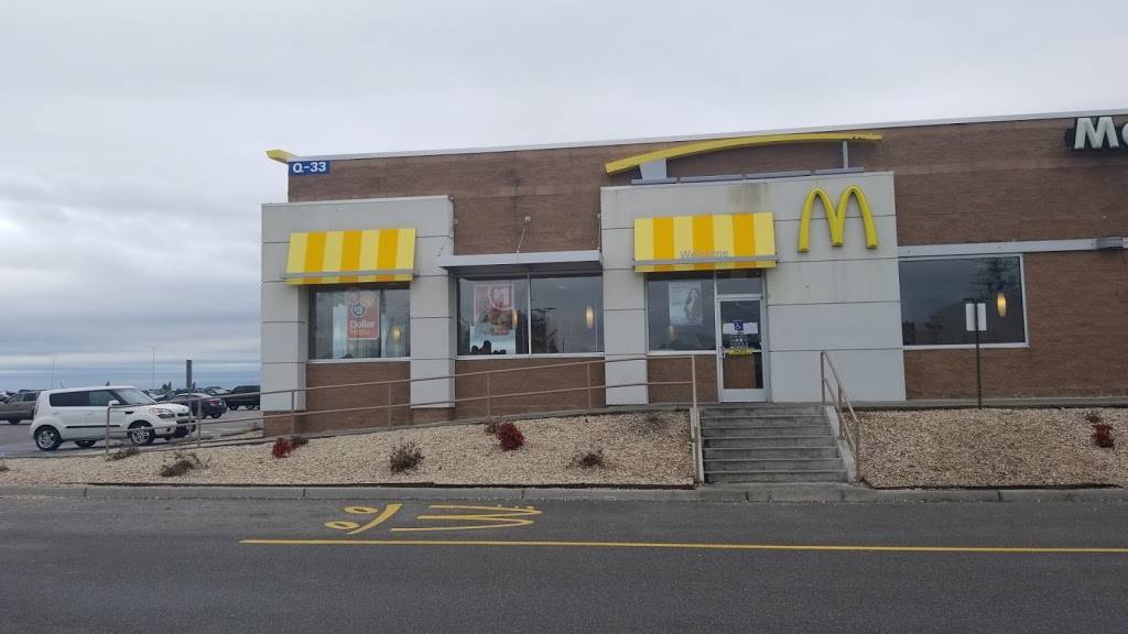 McDonalds | restaurant | Pier 12, 105th St, Fleet, VA 23511, USA | 7574230902 OR +1 757-423-0902