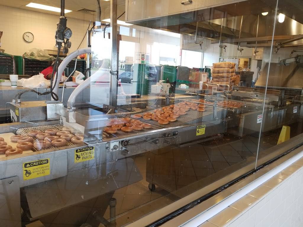 Krispy Kreme | bakery | 2700 E Beltline Ave SE, Grand Rapids, MI 49546, USA | 6164641630 OR +1 616-464-1630