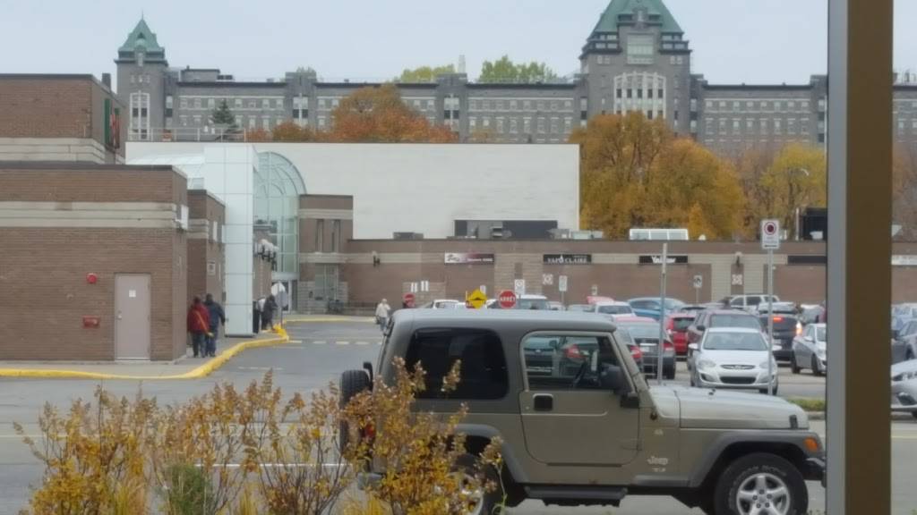 Subway | restaurant | Galeries de la Canardiere, 2485 Boulevard Sainte-Anne #56, Québec, QC G1J 1Y4, Canada | 4186669254 OR +1 418-666-9254