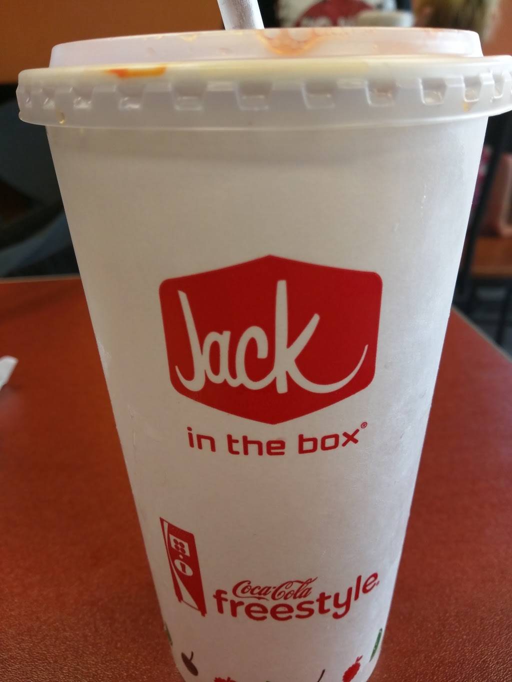 Jack in the Box | restaurant | 986 S Hwy Dr, Fenton, MO 63026, USA | 6363264084 OR +1 636-326-4084