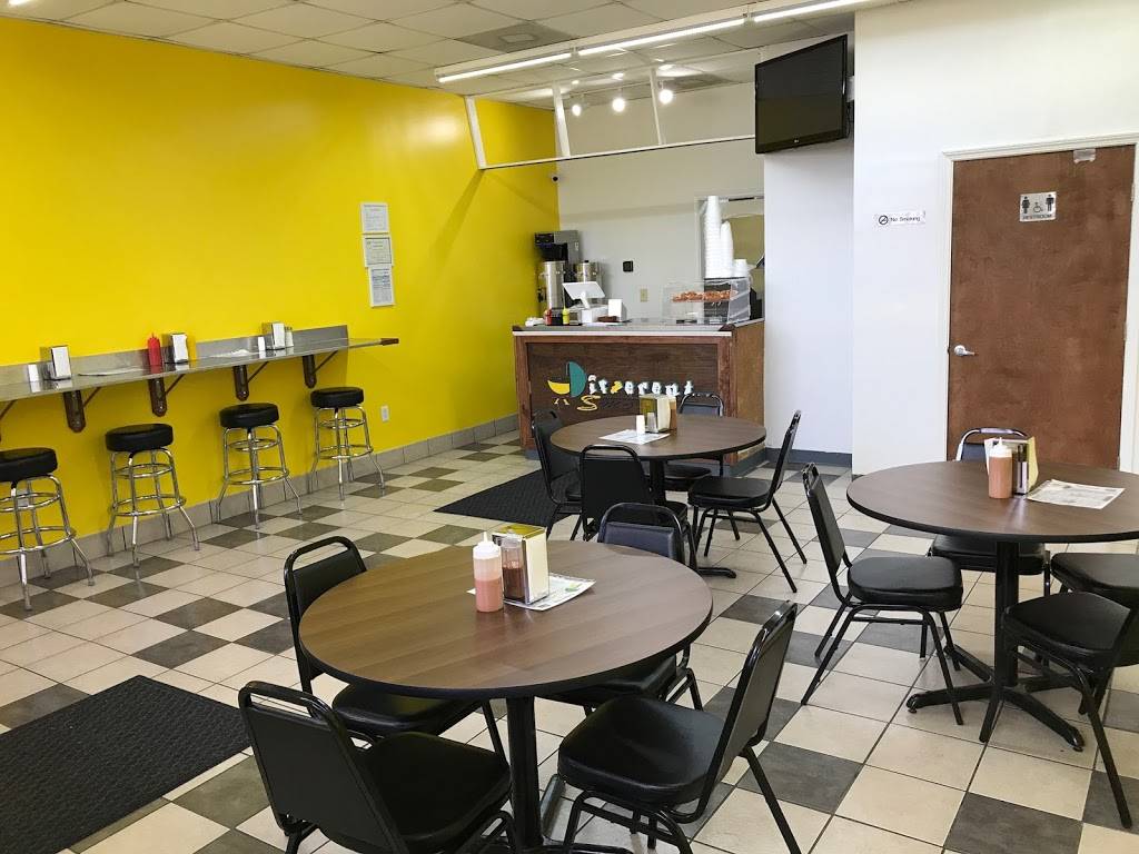 Different Smokes | restaurant | 800 Elberta Rd #300, Warner Robins, GA 31093, USA | 4789220720 OR +1 478-922-0720