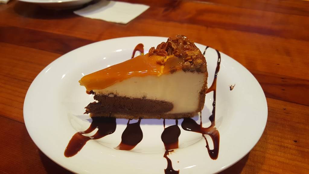 Hooters | restaurant | 17105 W Bluemound Rd, Brookfield, WI 53005, USA | 2627841826 OR +1 262-784-1826