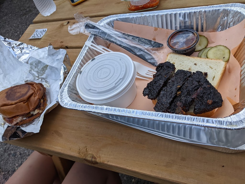 Boomin Barbecue | meal takeaway | 949 E Hennepin Ave, Minneapolis, MN 55414, USA | 6124446519 OR +1 612-444-6519