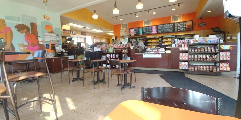 Dunkin | bakery | 30 Commercial St, Foxborough, MA 02035, USA | 5086983307 OR +1 508-698-3307